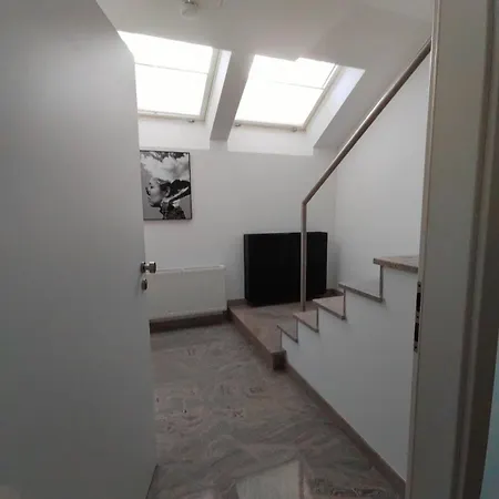 Apartment Wolfratshauserstrasse